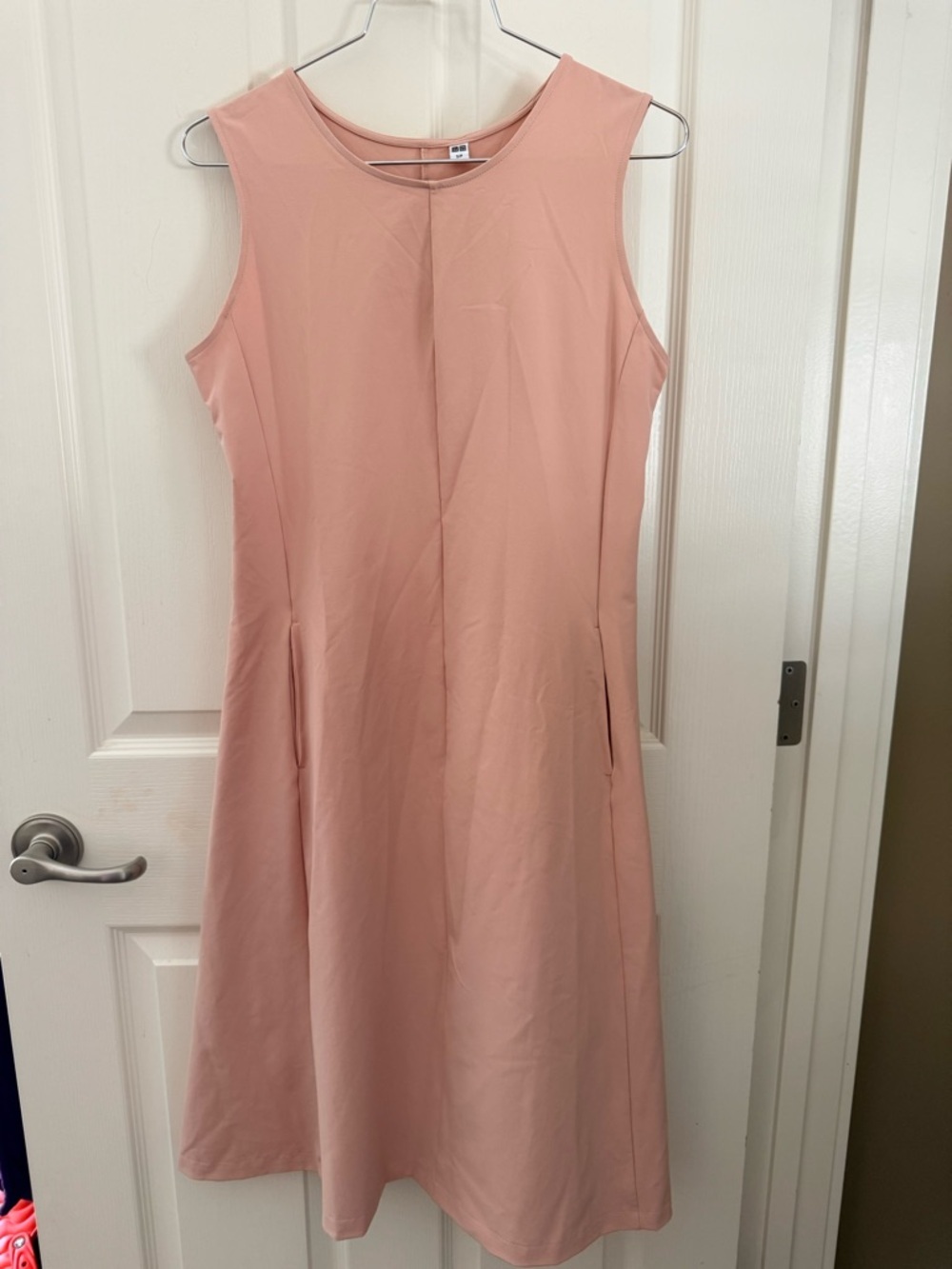 Ultra Stretch AIRism Dress (Sleeveless) - Picture 4 of 5